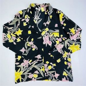 DIANE VON FURSTENBERG 100% Silk‎ Floral Button Blouse XS Floating Bouquet $248